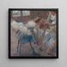 Drie Dansers die zich voorbereiden op de les - Edgar Degas — ingelijst kunstwerk aan de muur