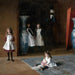 De meisjes van Edward Darley Boit - John Singer Sargent — gepresenteerd in een interieur