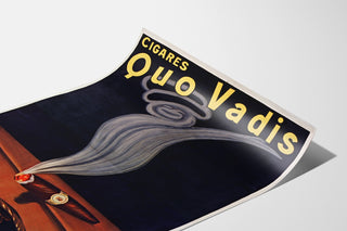 Vintage reclameposter Cigares Quo Vadis, getoond op een gekromd vel papier, perspectivisch gefotografeerd.