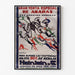 Vintage advertentieposter Heinlein, kroonluchters, gepresenteerd in een smal frame aan een lichte muur.