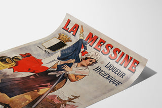 Vintage reclameposter La Messine, likeur, gepresenteerd op een licht gebogen vel, perspectivisch gezien.