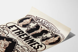 Vintage reclameposter Verdun, beeldjes en geschenken, gepresenteerd op een gebogen blad, perspectivisch gezien.