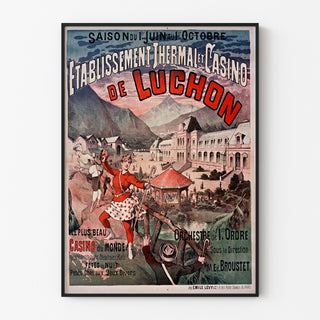 Vintage poster Luchon, casino en kuur, gepresenteerd in een smal kader tegen een lichte muur.