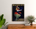 Vintage Mugnier-poster. Apéritif au vin de Bourgogne, ingelijst boven een houten dressoir tussen planten.