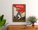 Vintage poster Stemt SDAP, verkiezingen, ingelijst boven een houten dressoir tussen planten.