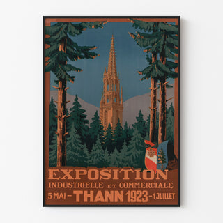 Vintage poster Thann, industriële expositie, gepresenteerd in een smal lijstje aan een lichte muur.