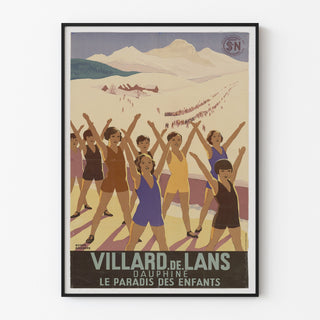 Vintage poster Villard-de-Lans, SNCF, gepresenteerd in een smal lijstje aan een lichte muur.
