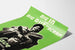 Vintage activistische poster over recycling en materiaalhergebruik