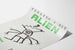 Poster 'Feeling a Bit Alien' ter viering van persoonlijke verschillen