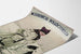 Noordelijke wanddecoratieposter 'Nordenfor Polarcirkelen' met kind in traditionele kleding en hond